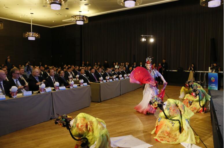 集团党委书记、董事长任丁率团赴荷兰、德国、以色列考察